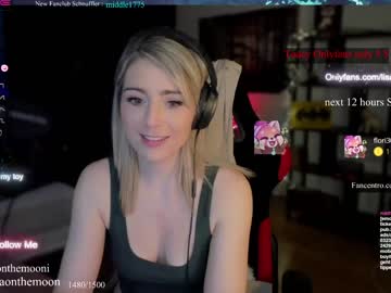 hot cam girl kimilee22 image #2890648