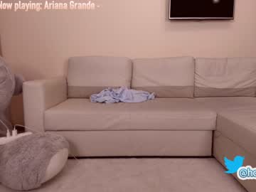 hot cam girl hollyextra image #476391