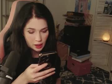hot cam girl evelynclaire image #4025740