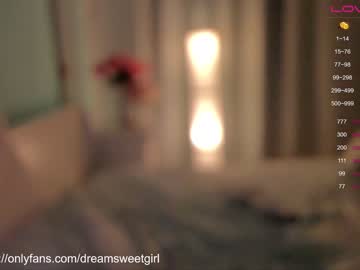 hot cam girl dreamsweetgirl image #2800567