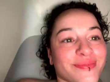 hot cam girl meowingmilf image #3542033