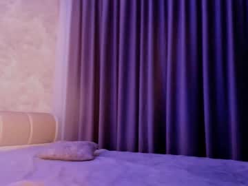 hot cam girl emilybatee image #3559422