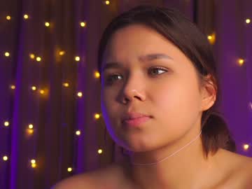 hot cam girl helenmoors image #3296950