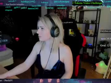 hot cam girl kimilee22 image #2614766