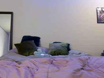 hot cam girl peachyyvirgo image #3069297