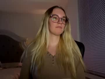 hot cam girl mariah95 image #2148166