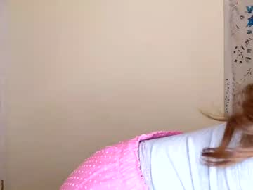 hot cam girl _heytheredelilah image #2117741