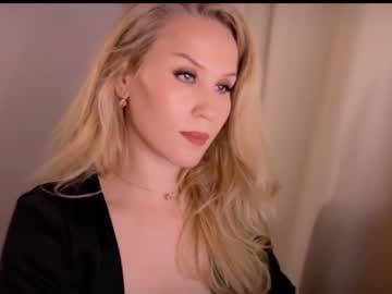 hot cam girl myassistant image #4173121