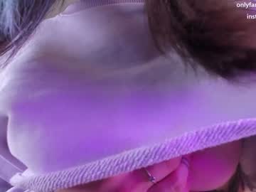hot cam girl aavee image #2028961