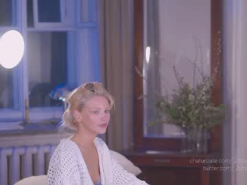hot cam girl _2strangers image #3215429