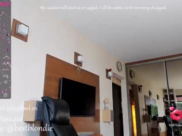 hot cam girl bestblondiiecb image #1652755