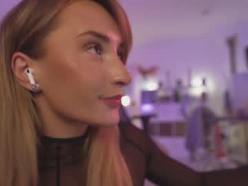 hot cam girl hannahjames710 image #3118650
