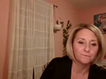 hot cam girl joliexx41 image #3776093