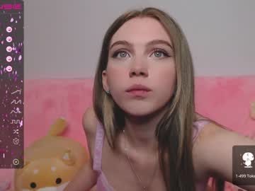 hot cam girl small_blondee image #1997839