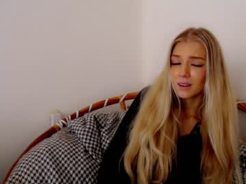 hot cam girl pervyblonde image #1169446