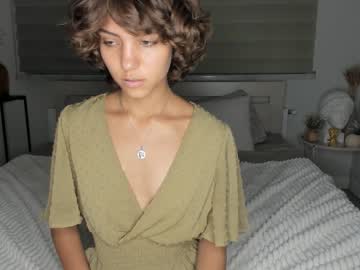 hot cam girl lenaelisabeth image #3679190