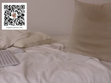 hot cam girl miiiawallace image #4133016