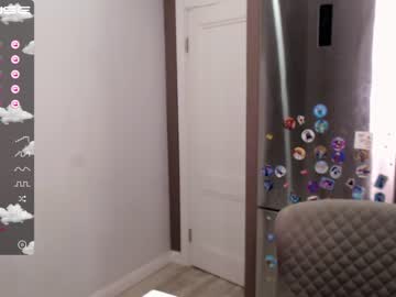 hot cam girl small_blondee image #1673728
