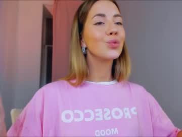 hot cam girl emmi_rosee image #4013657