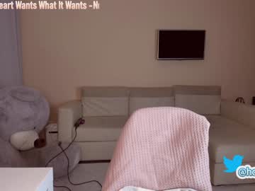 hot cam girl hollyextra image #935607