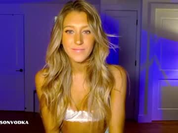 hot cam girl addisonvodka image #2411180