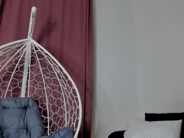 hot cam girl emilybatee image #2614343