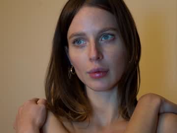 hot cam girl ellaa91 image #377194