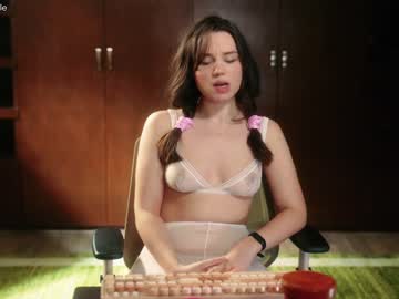 hot cam girl cinnabelle image #4398547