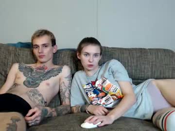 hot cam couple bee_sting image #1784500