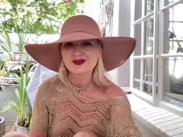 hot cam girl gl1tter_barbie image #1050429
