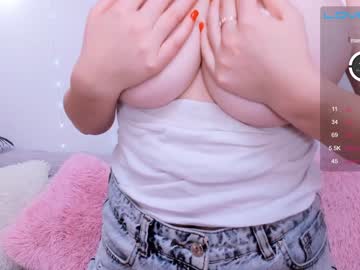 hot cam girl emmika_ image #105644
