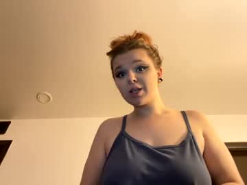 hot cam girl kikikittyxoxo image #2210879