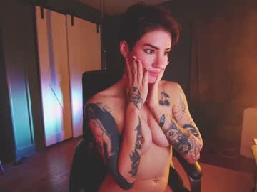 hot cam girl aynmarie image #3522712