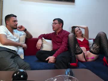 hot cam couple julyaandraul image #4134891