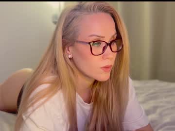 hot cam girl myassistant image #3942340