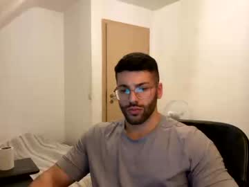 hot cam man rogan1604 image #538320