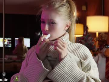 hot cam girl bestblondiiecb image #4033853
