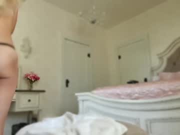 hot cam girl littlegreekflower image #4604817