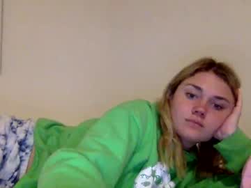 hot cam girl cassidyyqueen image #2868204
