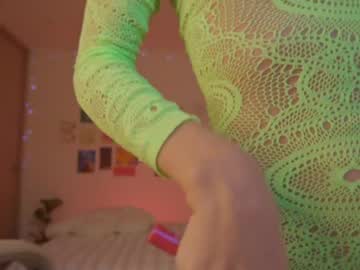 hot cam girl mila_1 image #3990470