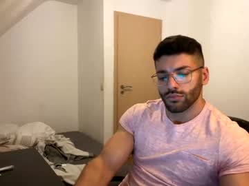 hot cam man rogan1604 image #518776