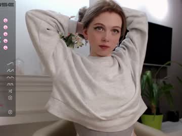 hot cam girl small_blondee image #1328842