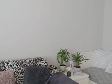 hot cam girl emerald_kittycat image #3156057