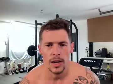 hot cam man browneyedmuscleboy32 image #4623446