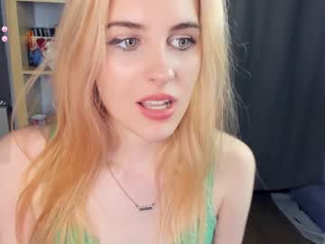 hot cam girl slow_kiss image #4154112