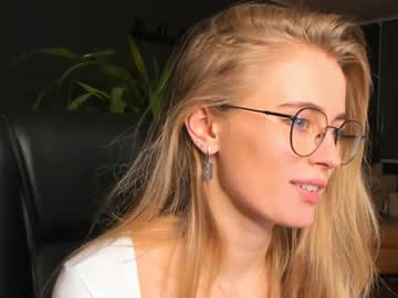 hot cam girl linellali image #1859328
