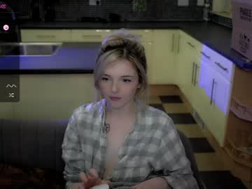 hot cam girl lucydelovely image #3430877
