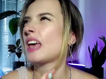 hot cam girl _yvie_ image #1557717
