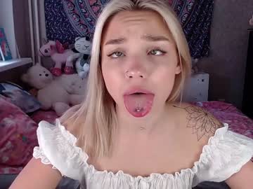 hot cam girl babyfromtheforest image #2845179