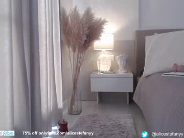 hot cam girl smileyouarehere image #3792124